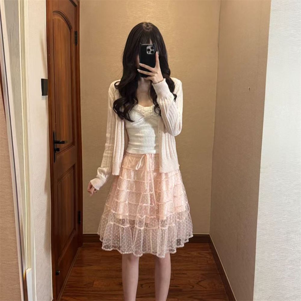 Elastic Lace Trim - Słodka koszulka na ramiączkach w stylu