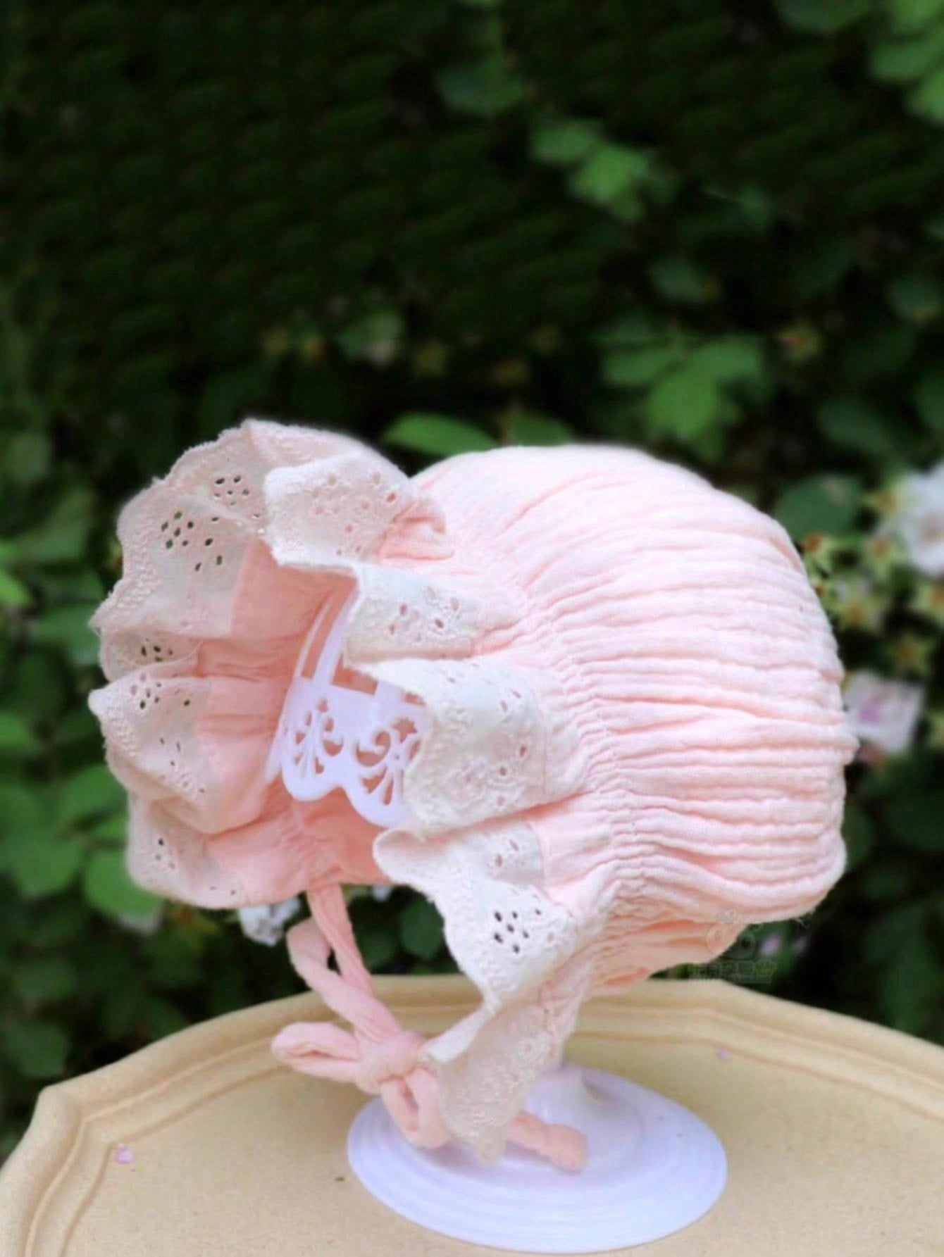 Embroidery Embellishments - 1 szt. Koronkowa czapeczka w stylu