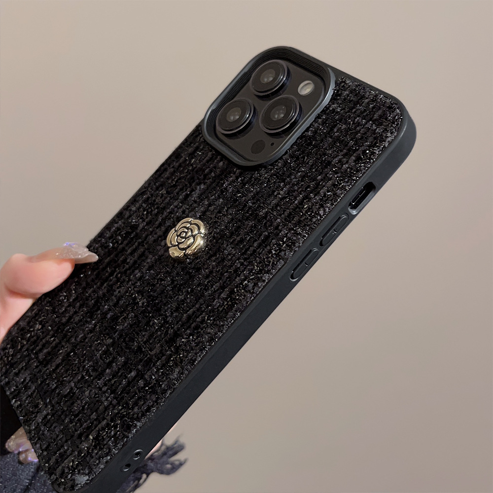 Luksusowe etui na telefon z tr – Embroidery Embellishments recenzja i cena
