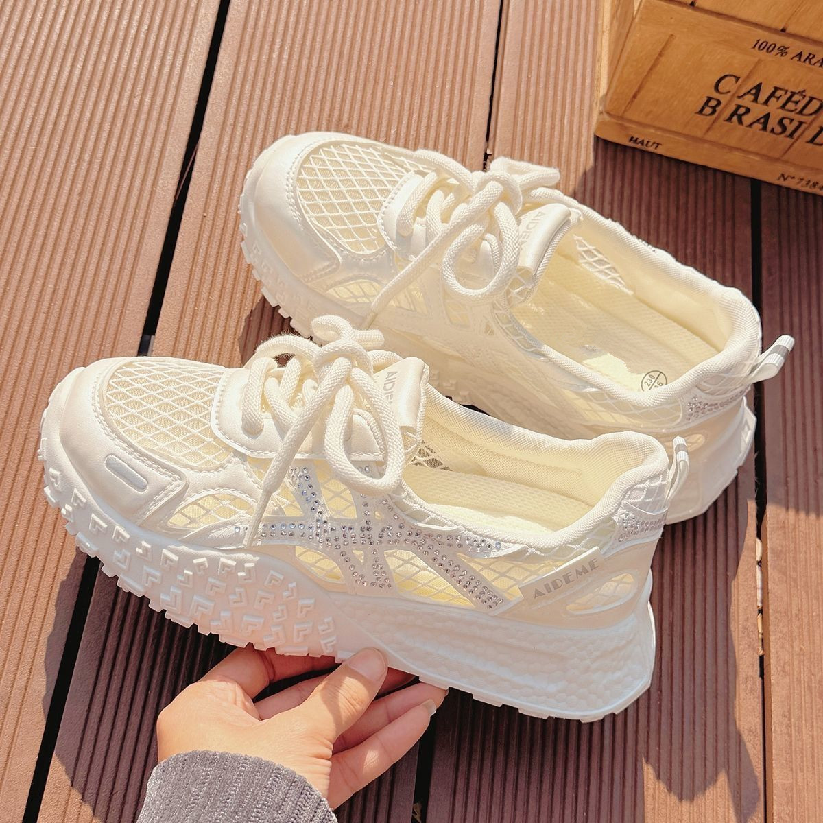 Letnie damskie sneakersy z sia – Crystal Mesh Fabric recenzja i cena