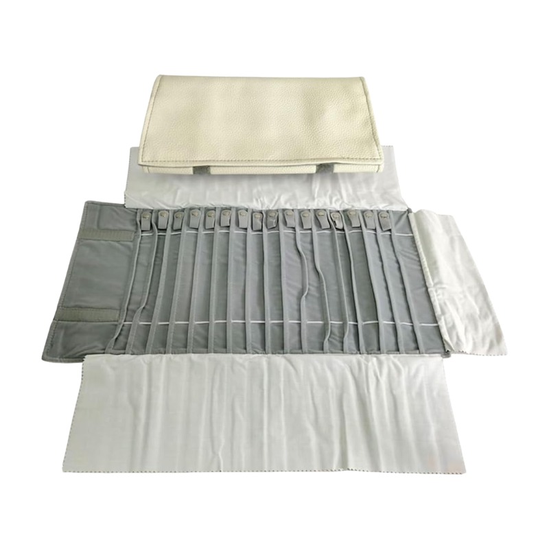 Organizer na biżuterię podróżn – Velvet Ribbon Roll recenzja i cena